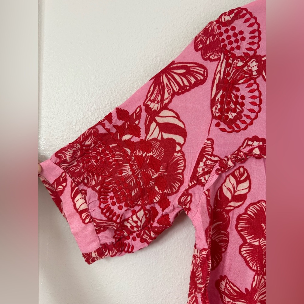 Women's Pink and Red Floral V-Neck Blouse - Picture 4 of 10